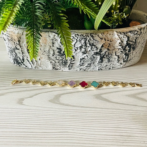 18K Gold Fill Jewelry - Gold‎ Multi-Stone Clover Bracelet - Pink, Purple, Red, Turquoise